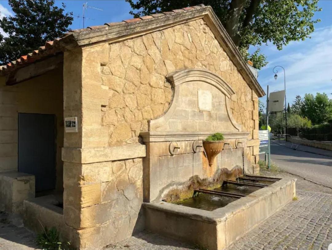 Bastide De L'Oliveraie Avec Jacuzzi Jouques Exterior foto